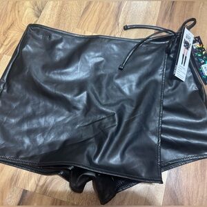 Black Faux Leather Women Skort